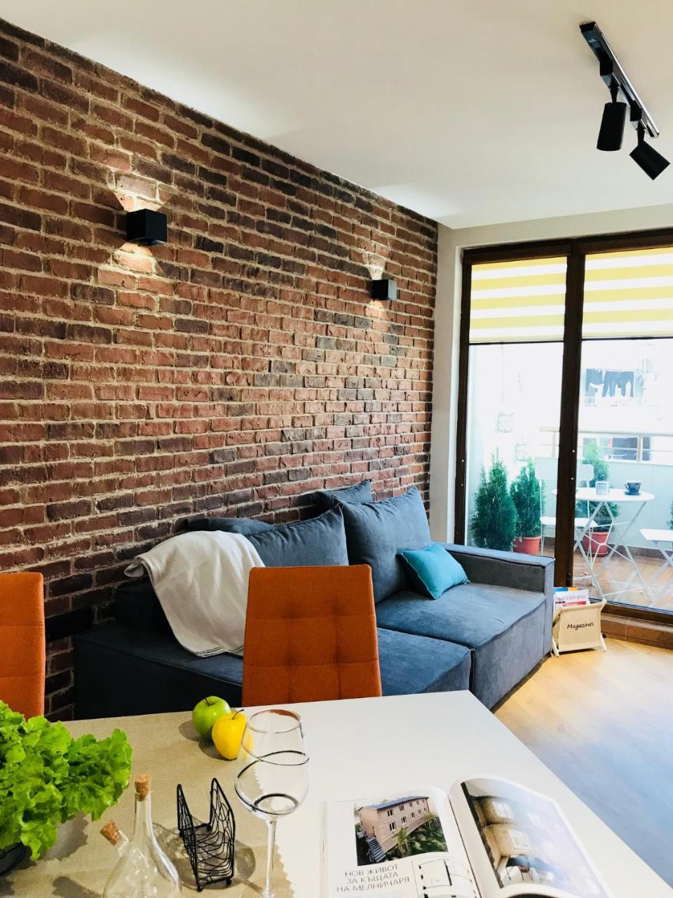 Bright, Comfortable And Cozy Apartment Бургас Екстериор снимка