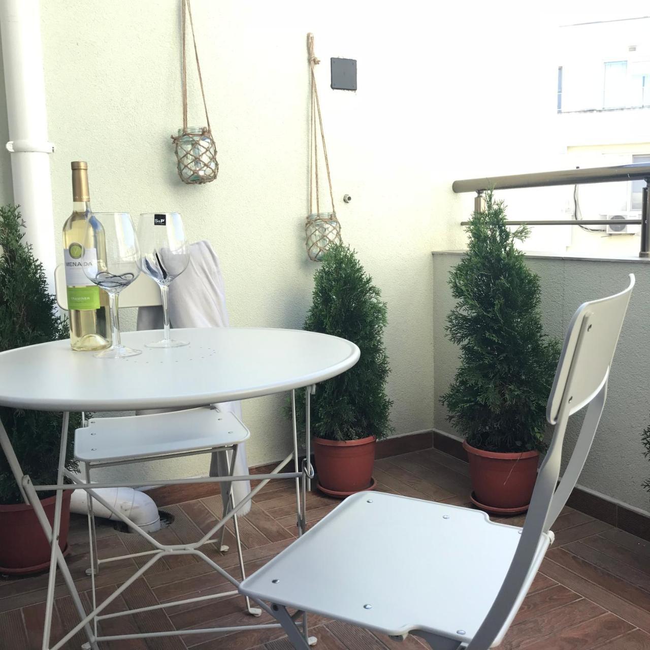 Bright, Comfortable And Cozy Apartment Бургас Екстериор снимка