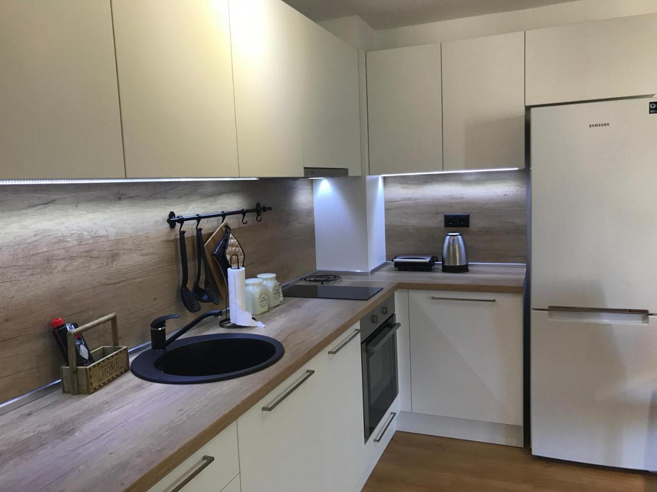 Bright, Comfortable And Cozy Apartment Бургас Екстериор снимка